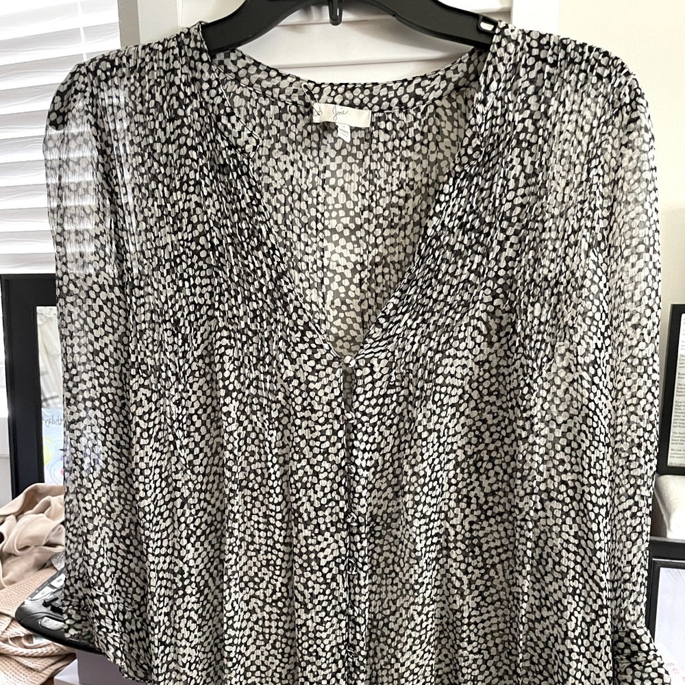 Sheer black and white flowy blouse